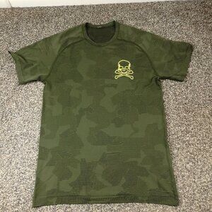 Lululemon x SoulCycle Shirt Skull Metal Vent Tech SS Camo Green Mens Small